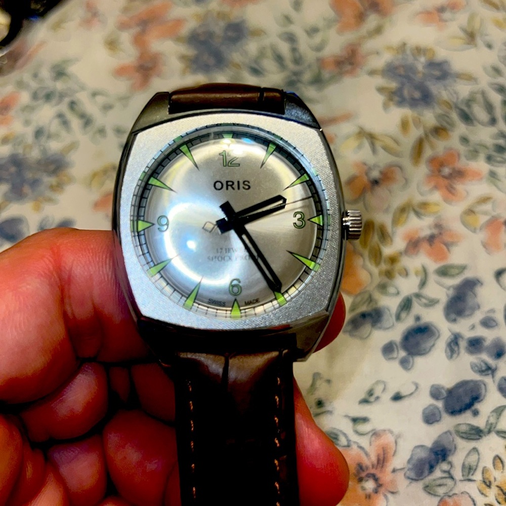 Oris vintage watch refurbished all new case strap & service manual hand wind.